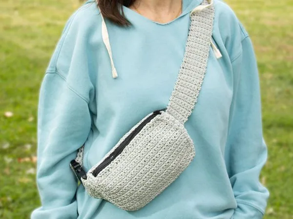 crochet Belt Bag free pattern