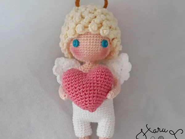 I give you my heart Valentine's Cupid