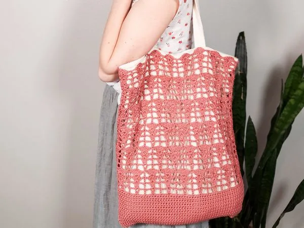 crochet Rose Tote free pattern