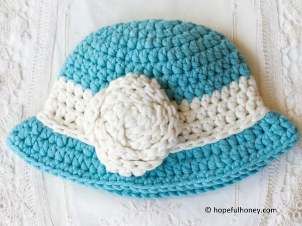 Vintage Baby Cloche Hat Free Crochet Pattern