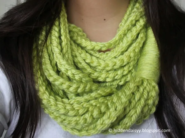 Chain Loop Circle Scarf
