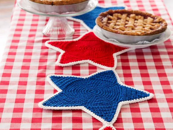 crochet STAR TABLE RUNNER free pattern