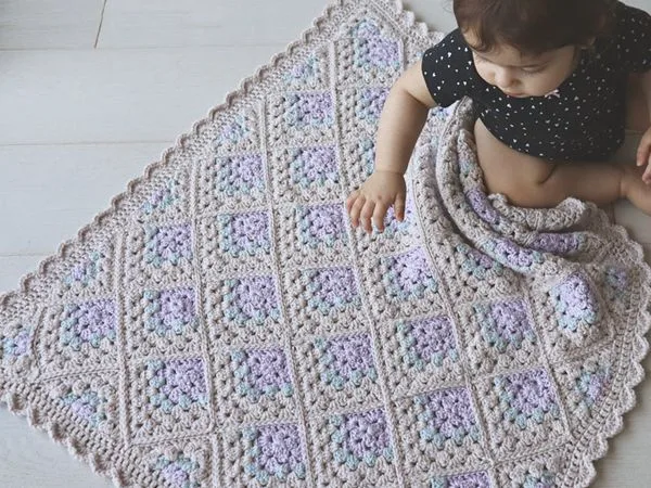 crochet Modern Mitered Granny Square Blanket easy pattern