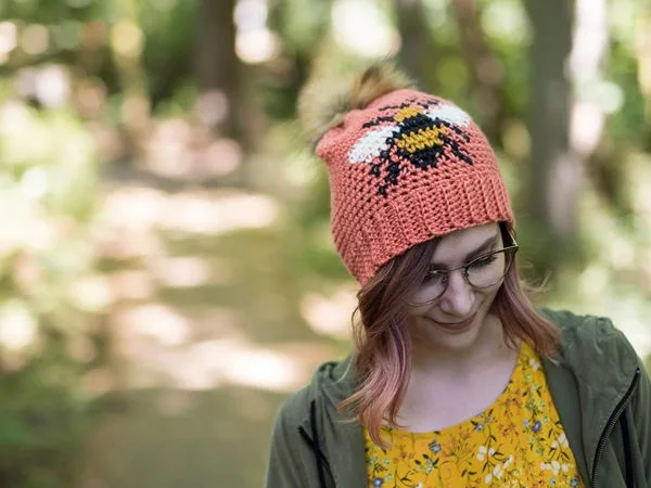 crochet The Bee Beanie easy pattern