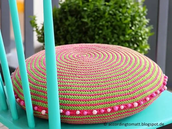 Spiral Cushion