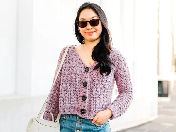 crochet CHUNKY V-NECK BUTTON CARDIGAN free pattern