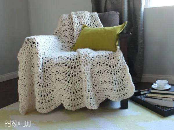 Chunky Feather and Fan Crochet afghan