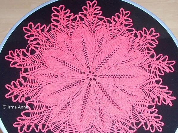 Wochenblume Table Runner