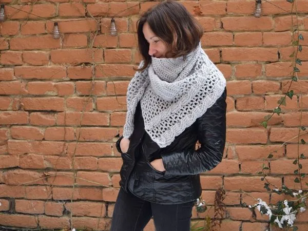 Crochet Living Lagom Chunky Shawl