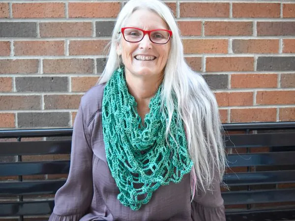 crochet Ornamental Shawlette Shawl free pattern