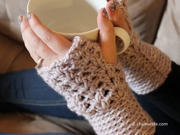 Lavender Fingerless Gloves