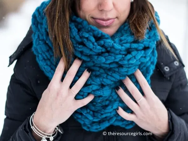 knitted infinity scarf