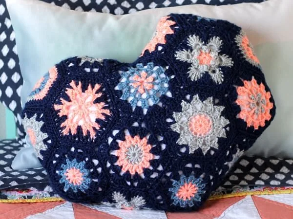 HEART-SHAPED HEXAGON PILLOW