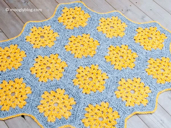 Bee's Knees Rug