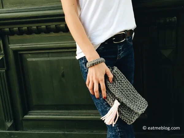 EASY KNITTED PURSE