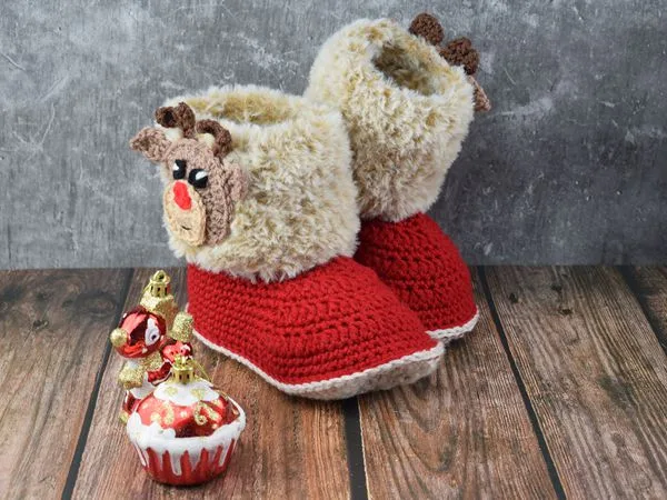 crochet Amelia Booties free pattern