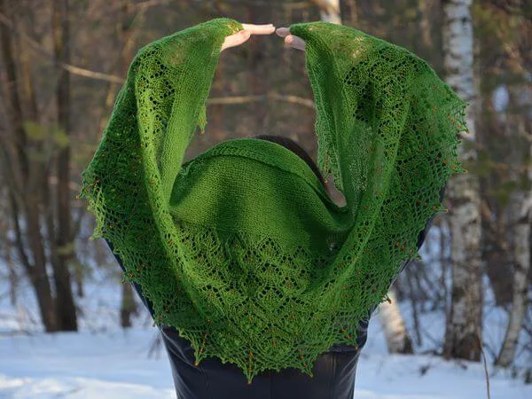 Frosty Apples Shawlette