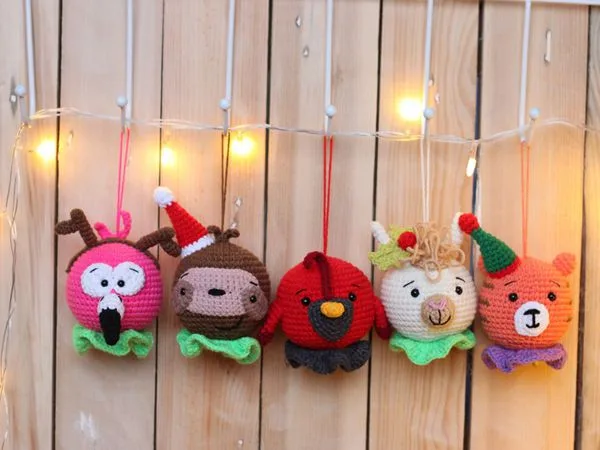 crochet Christmas Tree Ornaments Set easy pattern