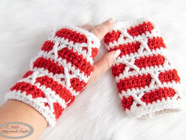 crochet Crossed Fingerless Gloves free pattern
