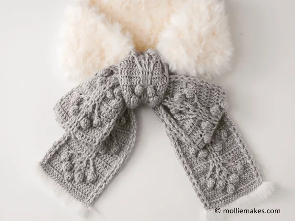 How to crochet a scarf
