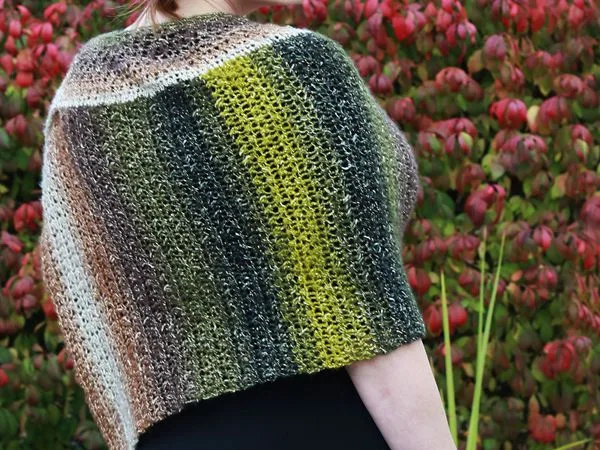 crochet Curvy Girl Cape free pattern