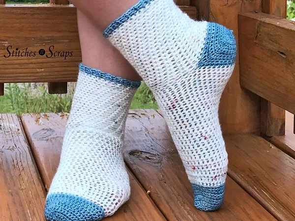 CROCHET Walking on Clouds Socks FREE PATTERN