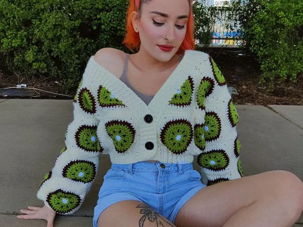crochet Kiwi Cropped Cardigan easy pattern