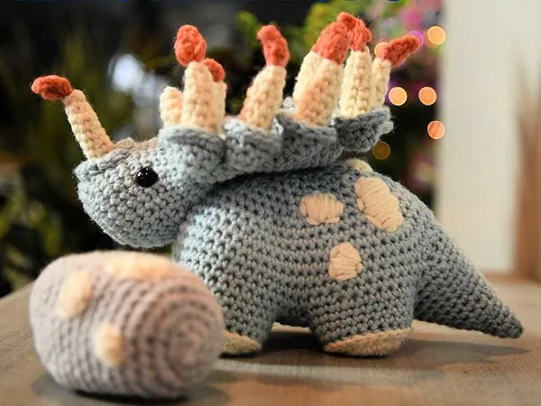 crochet Menorah Tops free pattern