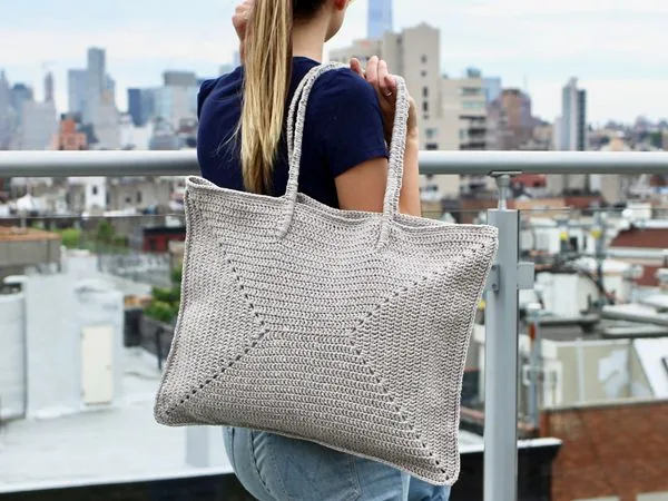 crochet Freeport Tote free pattern