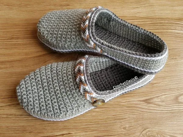 crochet Womens Tribal Clogs easy pattern