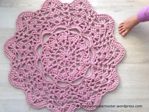 Pink Doily T-shirt Rug