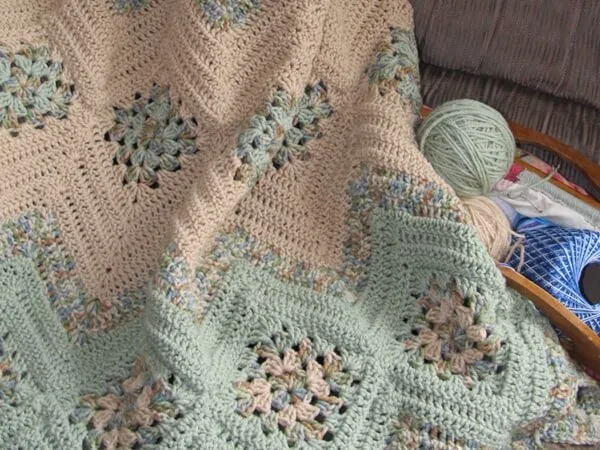 Grannies and Ripples Afghan