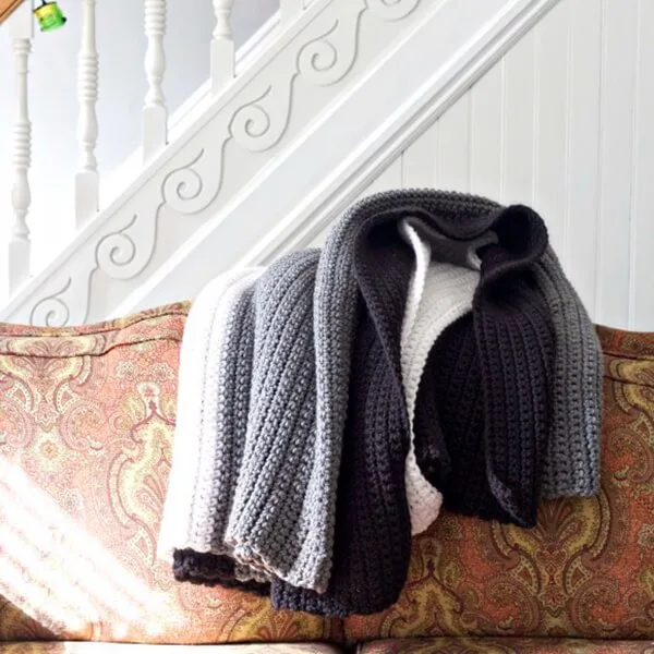 Easy Chunky Crochet Blanket