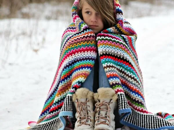 Scrappy Happy V-stitch Blanket