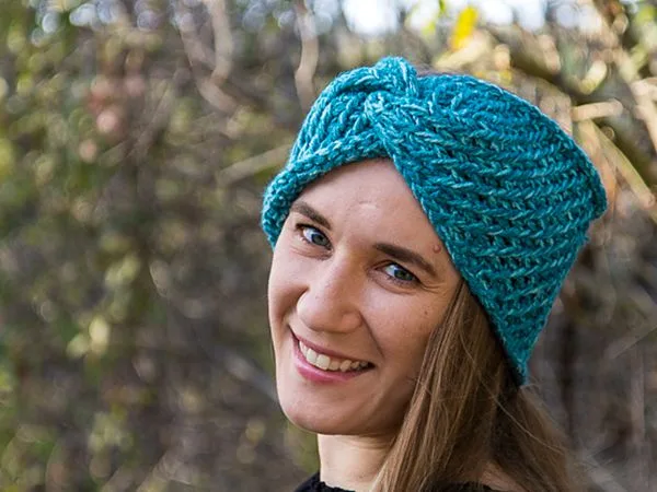 crochet Diagonal Textured Ear Warmer free pattern