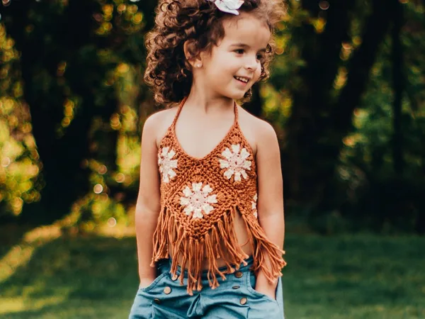 crochet Daisies Halter easy pattern
