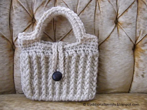Ribbed Winter Purse