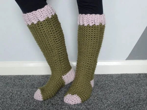 crochet CHUNKY SLIPPER SOCKS free pattern