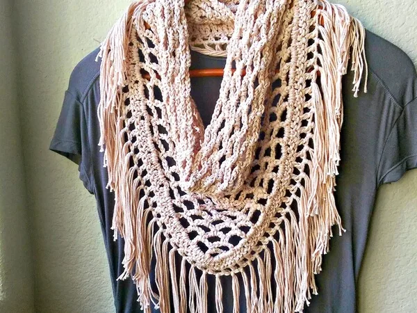 Triangle Mesh Scarf