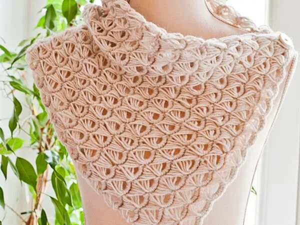 Broomstick Lace Cowl