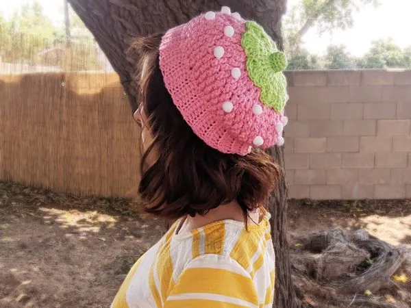 crochet Strawberry Hat easy pattern