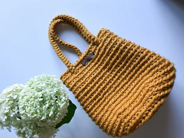 crochet The Grove Bag free pattern