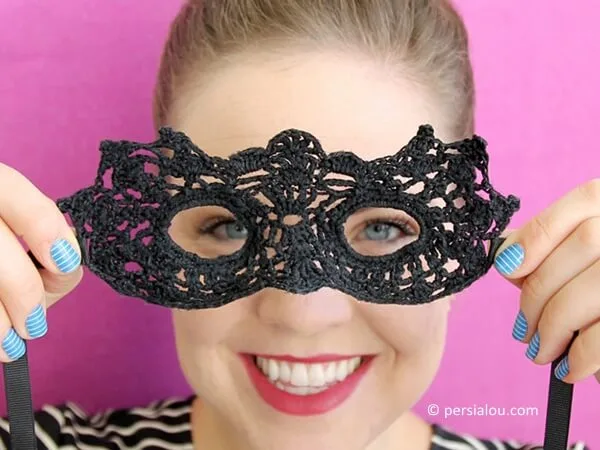 CROCHET MASQUERADE MASK