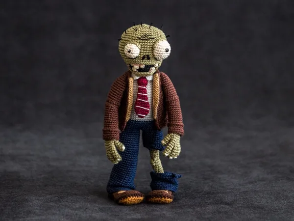 Crochet Pattern of Zombie from "Plants vs Zombies"