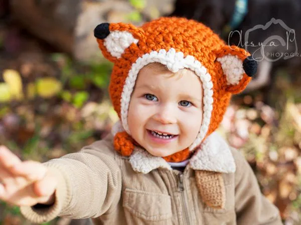 Fox Chin Stripe Bonnet