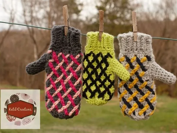 Mosaic Lattice Mittens