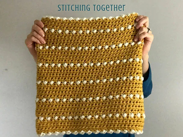 Peekaboo Puff Cowl