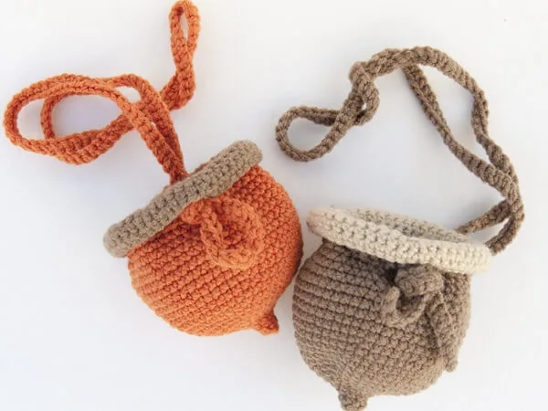 Acorn Pouch