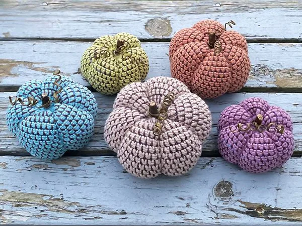 crochet Mosaic Pumpkin free pattern