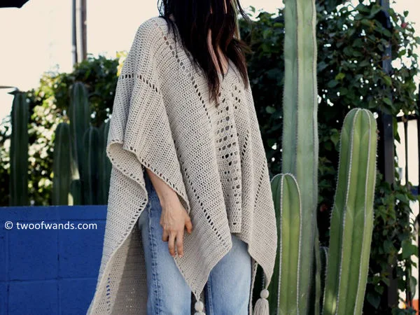 CROSS COUNTRY PONCHO